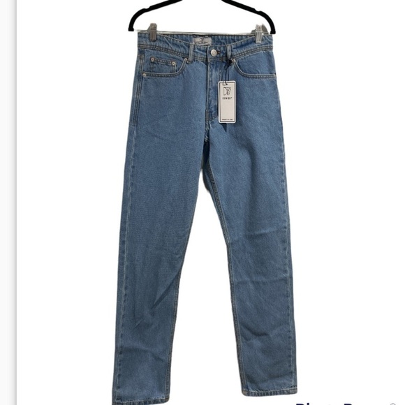 ASOS jeans don’t think twice straight leg 27 waist 34 inseam long, 10” rise - Picture 2 of 6